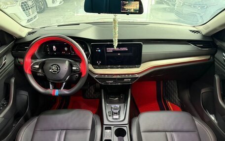 Skoda Octavia IV, 2022 год, 1 800 000 рублей, 4 фотография