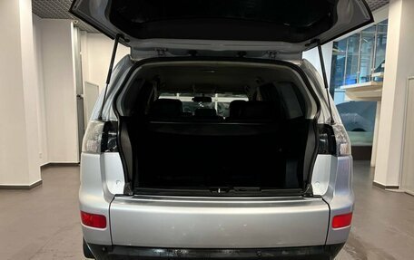 Mitsubishi Outlander III рестайлинг 3, 2008 год, 880 000 рублей, 32 фотография