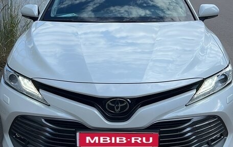 Toyota Camry, 2018 год, 3 099 000 рублей, 1 фотография