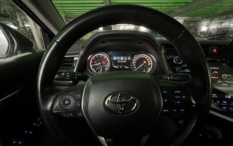 Toyota Camry, 2018 год, 3 099 000 рублей, 8 фотография