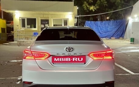 Toyota Camry, 2018 год, 3 099 000 рублей, 5 фотография