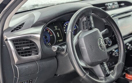 Toyota Hilux VIII, 2017 год, 3 899 999 рублей, 8 фотография