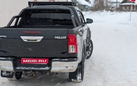 Toyota Hilux VIII, 2017 год, 3 899 999 рублей, 4 фотография