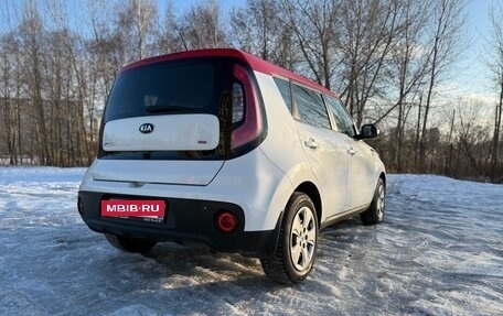 KIA Soul II рестайлинг, 2017 год, 1 349 000 рублей, 10 фотография