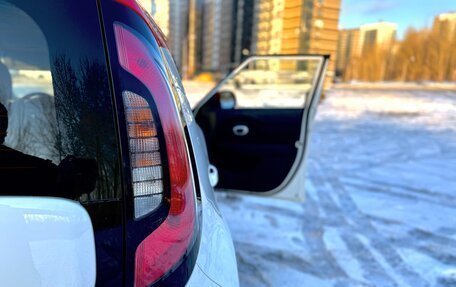 KIA Soul II рестайлинг, 2017 год, 1 349 000 рублей, 32 фотография