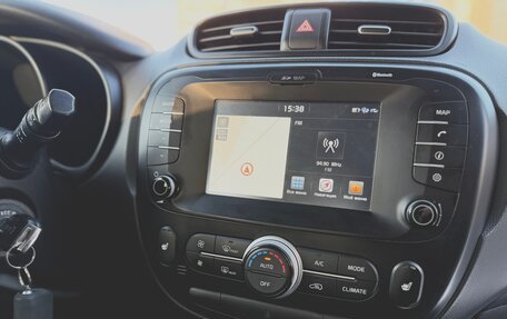 KIA Soul II рестайлинг, 2017 год, 1 349 000 рублей, 25 фотография