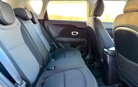 KIA Soul II рестайлинг, 2017 год, 1 349 000 рублей, 28 фотография