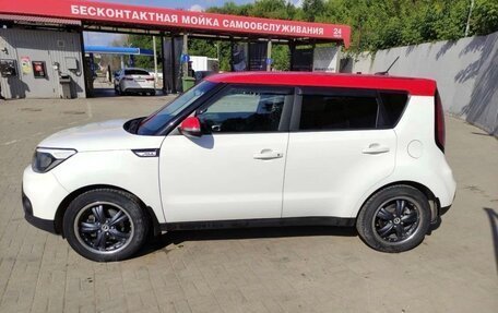 KIA Soul II рестайлинг, 2017 год, 1 349 000 рублей, 34 фотография