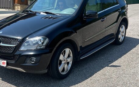 Mercedes-Benz M-Класс, 2010 год, 1 800 000 рублей, 12 фотография