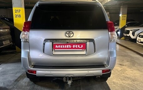 Toyota Land Cruiser Prado 150 рестайлинг 2, 2011 год, 2 650 000 рублей, 5 фотография