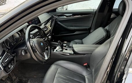BMW 5 серия, 2019 год, 2 650 000 рублей, 13 фотография