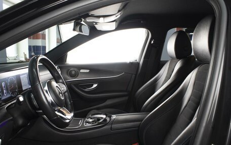 Mercedes-Benz E-Класс, 2018 год, 3 700 000 рублей, 8 фотография