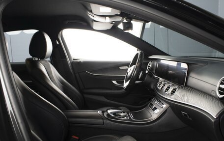 Mercedes-Benz E-Класс, 2018 год, 3 700 000 рублей, 7 фотография