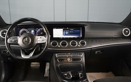 Mercedes-Benz E-Класс, 2018 год, 3 700 000 рублей, 5 фотография