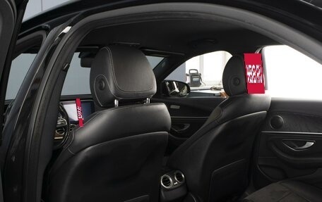 Mercedes-Benz E-Класс, 2018 год, 3 700 000 рублей, 10 фотография