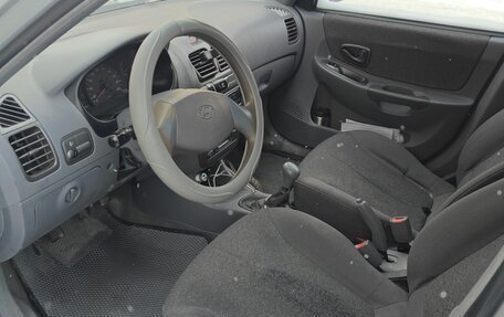 Hyundai Accent II, 2004 год, 330 000 рублей, 6 фотография