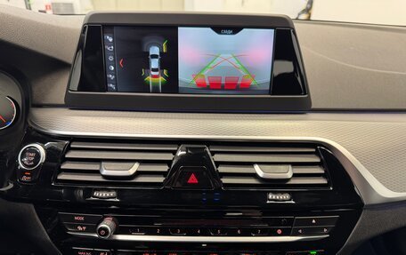 BMW 5 серия, 2018 год, 3 990 000 рублей, 13 фотография