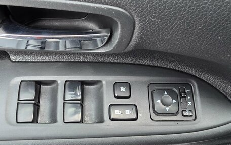 Mitsubishi Outlander III рестайлинг 3, 2013 год, 1 299 000 рублей, 10 фотография