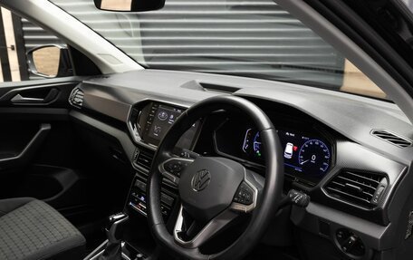 Volkswagen T-Cross I, 2023 год, 1 950 000 рублей, 9 фотография