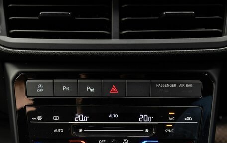 Volkswagen T-Cross I, 2023 год, 1 950 000 рублей, 16 фотография