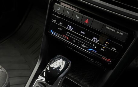 Volkswagen T-Cross I, 2023 год, 1 950 000 рублей, 17 фотография