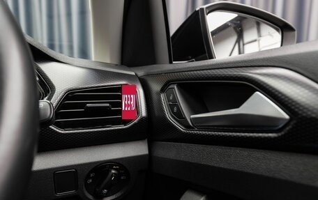 Volkswagen T-Cross I, 2023 год, 1 950 000 рублей, 19 фотография