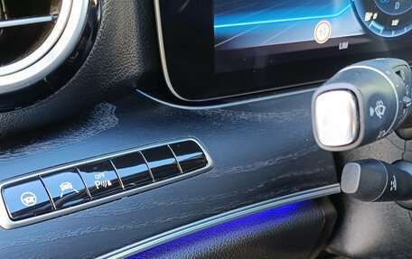 Mercedes-Benz E-Класс, 2019 год, 3 650 000 рублей, 25 фотография