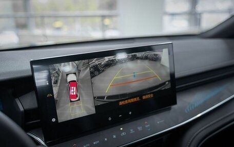 Toyota Camry, 2025 год, 4 300 000 рублей, 28 фотография