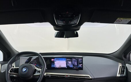 BMW iX, 2021 год, 6 100 000 рублей, 9 фотография