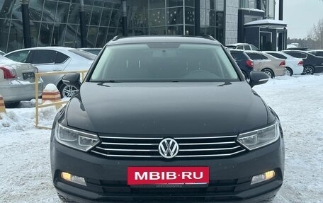 Volkswagen Passat B8 рестайлинг, 2016 год, 1 450 000 рублей, 2 фотография