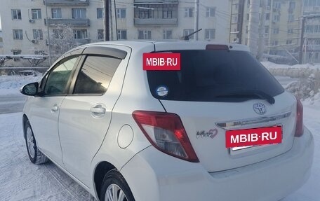 Toyota Vitz, 2011 год, 670 000 рублей, 5 фотография
