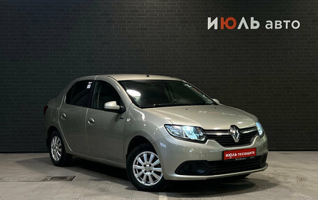 Renault Logan II, 2018 год, 900 000 рублей, 3 фотография