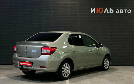 Renault Logan II, 2018 год, 900 000 рублей, 5 фотография