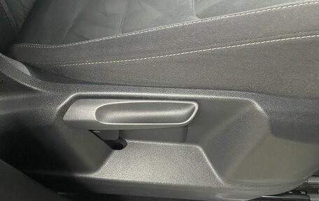 Volkswagen Tiguan II, 2019 год, 2 299 000 рублей, 13 фотография