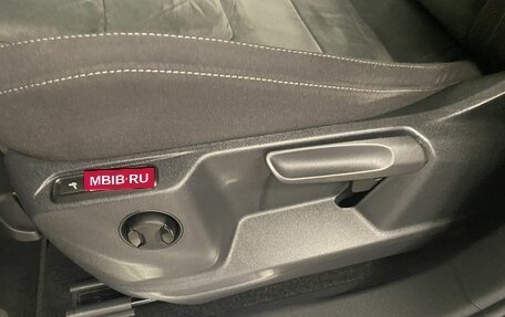 Volkswagen Tiguan II, 2019 год, 2 299 000 рублей, 10 фотография