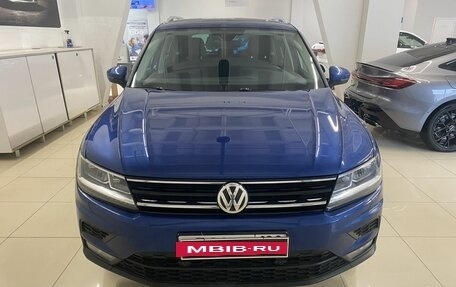 Volkswagen Tiguan II, 2019 год, 2 299 000 рублей, 2 фотография