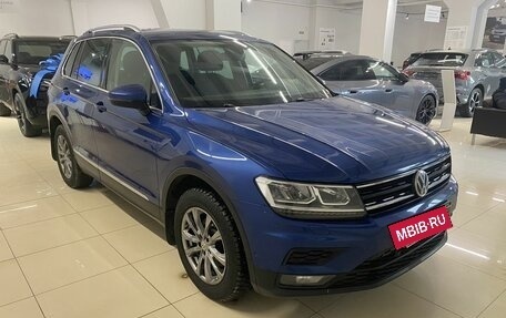 Volkswagen Tiguan II, 2019 год, 2 299 000 рублей, 3 фотография