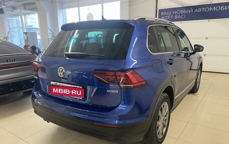 Volkswagen Tiguan II, 2019 год, 2 299 000 рублей, 4 фотография