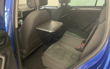 Volkswagen Tiguan II, 2019 год, 2 299 000 рублей, 17 фотография