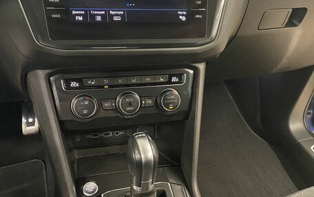 Volkswagen Tiguan II, 2019 год, 2 299 000 рублей, 30 фотография