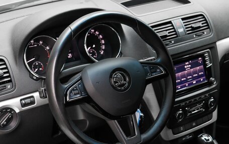 Skoda Yeti I рестайлинг, 2018 год, 1 989 000 рублей, 10 фотография