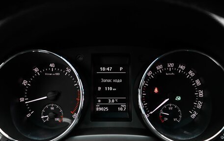 Skoda Yeti I рестайлинг, 2018 год, 1 989 000 рублей, 12 фотография