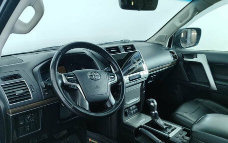 Toyota Land Cruiser Prado 150 рестайлинг 2, 2021 год, 6 119 000 рублей, 9 фотография