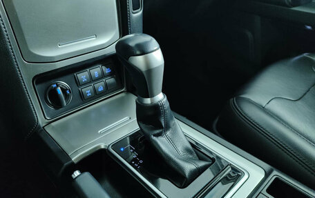 Toyota Land Cruiser Prado 150 рестайлинг 2, 2021 год, 6 119 000 рублей, 18 фотография