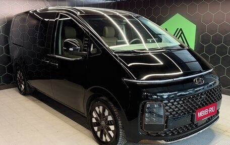 Hyundai Staria, 2023 год, 7 490 000 рублей, 1 фотография