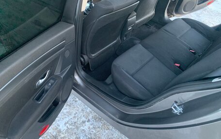 Renault Laguna III рестайлинг, 2008 год, 450 000 рублей, 23 фотография