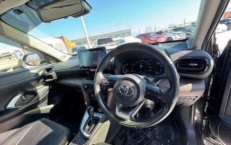 Toyota Yaris Cross, 2020 год, 1 960 000 рублей, 21 фотография