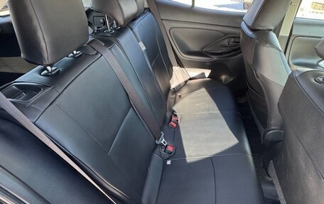 Toyota Yaris Cross, 2020 год, 1 960 000 рублей, 17 фотография