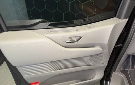 Hyundai Staria, 2023 год, 7 490 000 рублей, 8 фотография