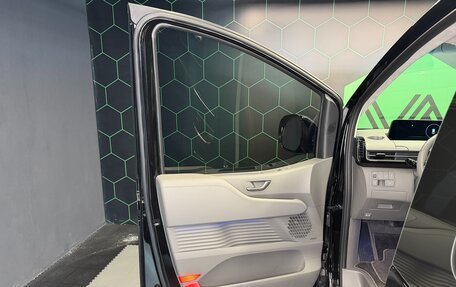 Hyundai Staria, 2023 год, 7 490 000 рублей, 7 фотография